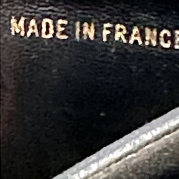 Vintage Chanel Black Quilted Caviar Leather Bifold Unisex Wallet - Picture 5 of 13